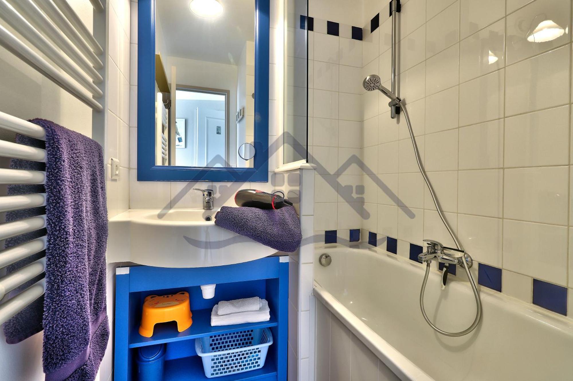 Localise - A06 - Entierement De Plain-Pied Avec Petite Vue Mer - Donnant Sur La Piscine Et Le Jardin - Wifi Inclus - Draps Inclus - Guilvinec Exteriör bild
